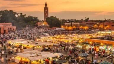 Place Jemaa el-Fna à Marrakech : cœur vibrant et culturel de la médina