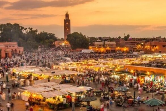 Place Jemaa el-Fna à Marrakech : cœur vibrant et culturel de la médina
