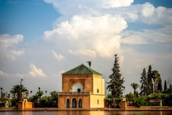 Jardin de la Ménara à Marrakech : havre de paix aux pieds de l’Atlas